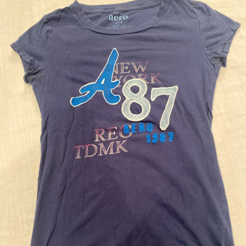 Aero Size Medium Woman's Blue T-Shirt Embroidered AERO NEW YORK 87